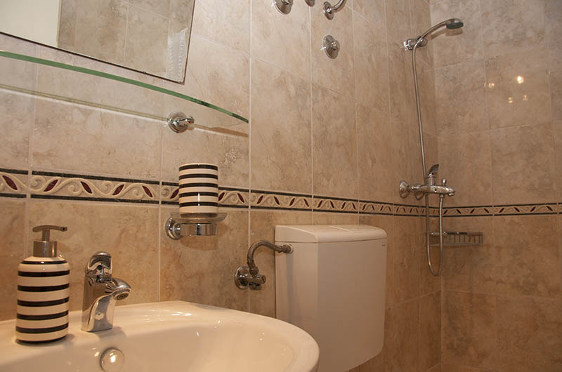 Croatia Guest House Kastela Room Brown 4